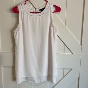 Women’s White House/Black Market white size small tunic